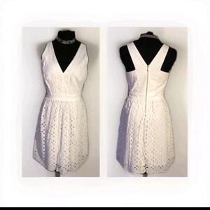 Elegant White Sleeveless Dress